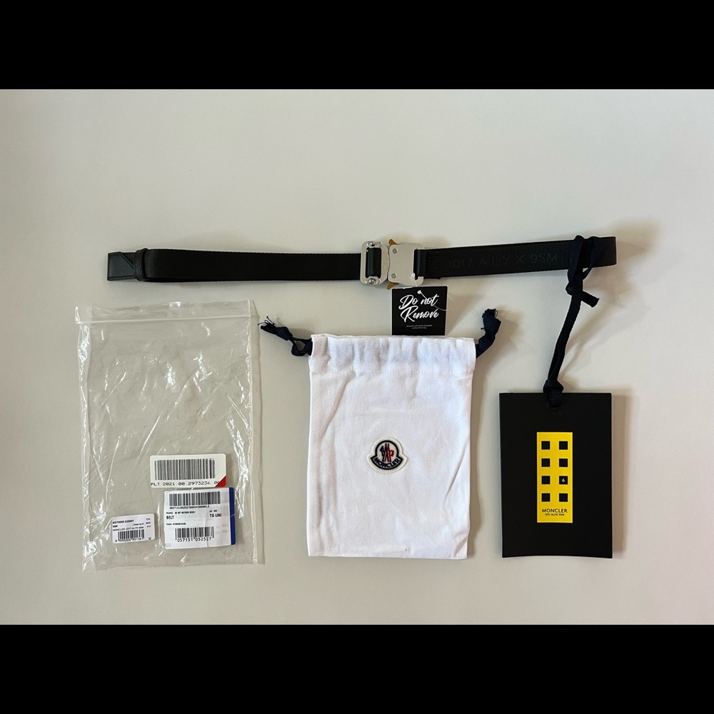 SOLD! - NWT Moncler Genius X 1017 ALYX 9SM Safety Buckle Belt - Picture 3 of 4